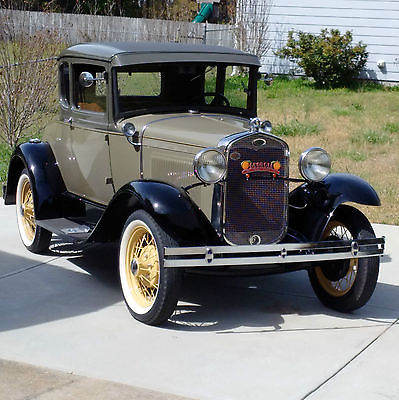 Ford : Model A Deluxe 1931 model a ford deluxe coupe