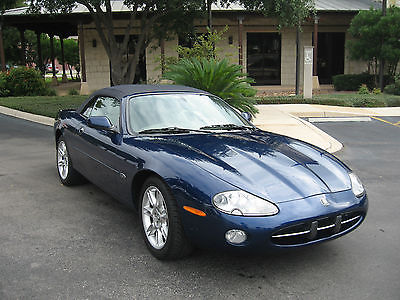 Jaguar : XK8 Base Convertible 2-Door 2001 jaguar xk 8 convertible blue
