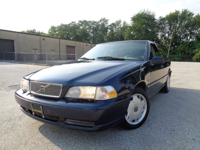 Volvo : S70 4dr Sdn 1998 volvo s 70 sedan only 109 k timing belt pump recently done very clean 1 owner