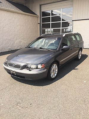 Volvo : V70 2.5T AWD Wagon 4-Door 2004 volvo v 70 2.5 t awd wagon 4 door 2.5 l