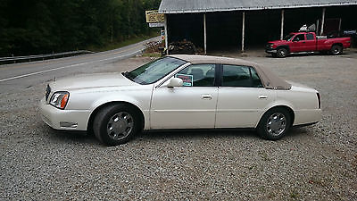 Cadillac : DeVille DHS Sedan 4-Door CADILLAC DEVILLE