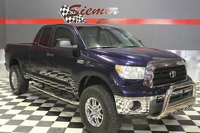 Toyota : Tundra SR5 custom wheels, lifted,