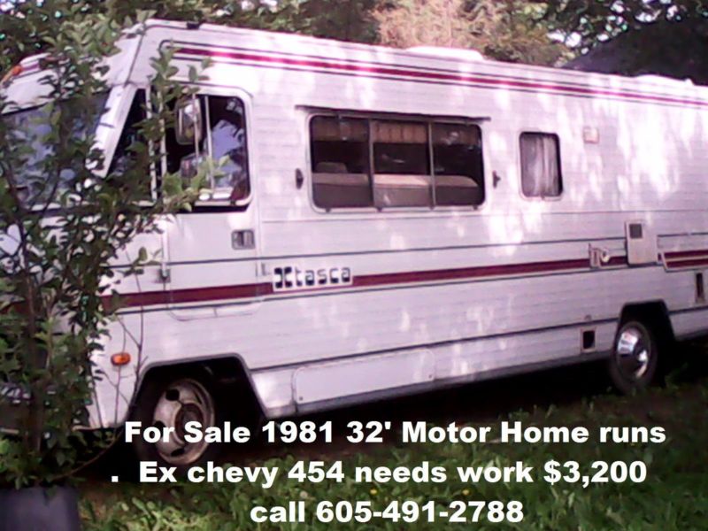 1981 32' Class A Motor Home in good condition,House,payphone,