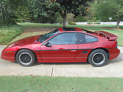 Pontiac : Fiero GT 1988 pontiac fiero gt coupe 2 door 2.8 l