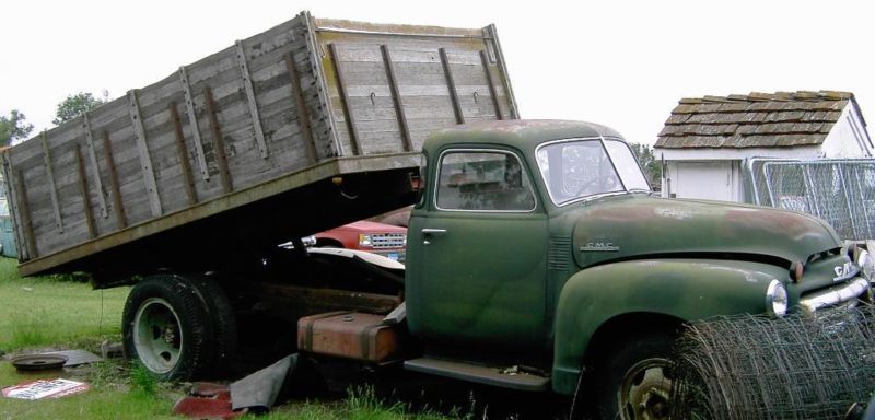 1947 GMC TRUCK 1 1/2 ton Hoist Box Dump Grain Truck