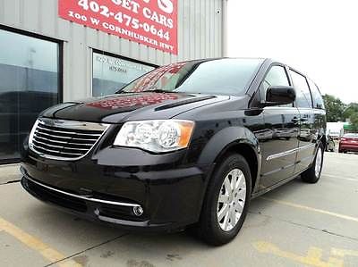 Chrysler : Town & Country 4dr Wgn Touring 2015 chrysler town country touring low miles 18 532