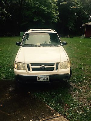 Ford : Explorer Sport Trac 216000 mile but runs good and looks better very flexible car truck