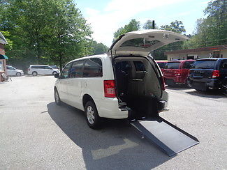 Chrysler : Town & Country Touring hANDICAP WHEELCHAIR VAN 2010 white touring handicap wheelchair van rear entry