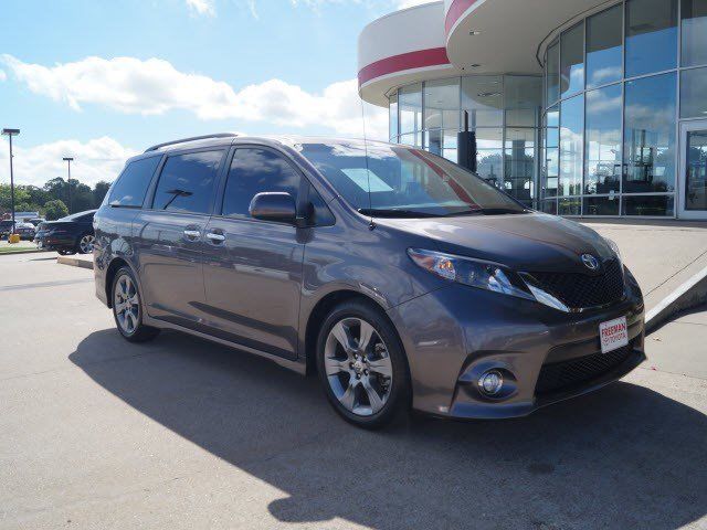 Toyota : Sienna SE SE 3.5L Third Row Seat Crumple Zones Front And Rear Security Stability Control 2
