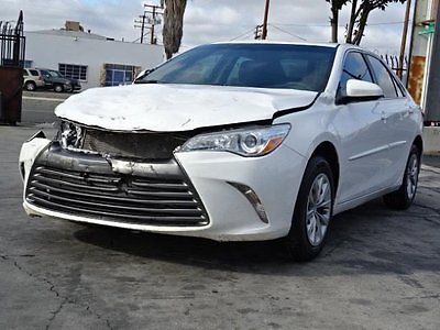 Toyota : Camry LE  2015 toyota camry le wrecked salvage only 3 k miles economical wont last l k