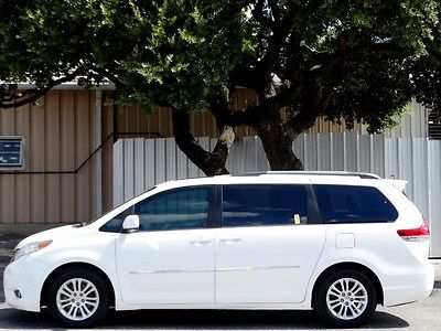 Toyota : Sienna XLE FWD LOW MILES REAR CAMERA BLUETOOTH DVD NAVIGATION ROOF  HEATED STOW AWAY SEATS