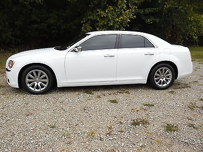 Chrysler : 300 Series CHRYSLER 300 C HEMI 2013 chrysler 300 c hemi v 8 super sharp car loaded with all options