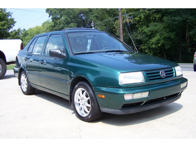 Volkswagen : Jetta 76K 5-SPEED NEAT CLEAN SOUTHERN SEE THE 60 PHOTOS  A-SHARP-ADULT-OWNED-PWR-GLASS-ROOF-COLD-AC-ALLOYS-COMPARE-2-GTI-RABBIT-POLO-GOLF