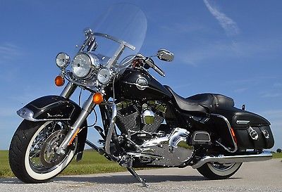 Harley-Davidson : Touring ONLY 182 MILES! 2010 HARLEY DAVIDSON ROAD KING CLASSIC FLHRC Showroom Condition!