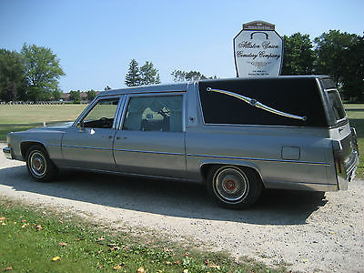 Cadillac : Fleetwood Brougham Rare 81 Cadillac 3 Way Commercial Funeral Coach/Hearse