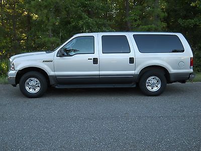 Ford : Excursion XLT - S SPECIAL EDITION