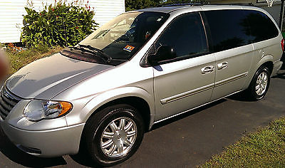 Chrysler : Town & Country Touring Clean 2 owner van. Normal Wear. Good Condition