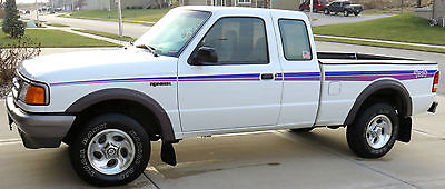 Ford : Ranger STX 1997 ford ranger stx extended cab pickup 2 door 4.0 l