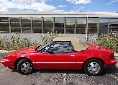 Buick : Reatta Convertible, Tan Top 1990 buick reatta convertible bright red tan top interior rare collectible