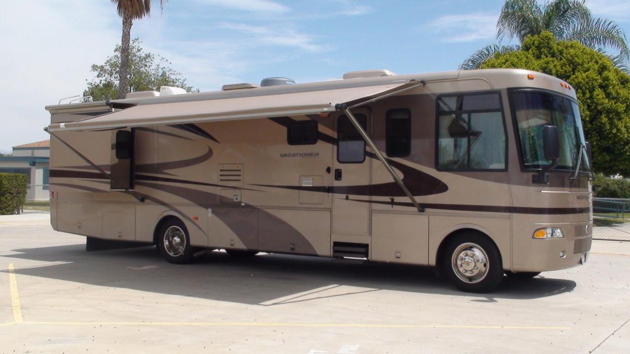 2004 Holiday Rambler Vacationer 36WDD