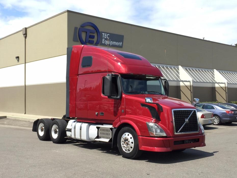 2012 Volvo Vnl64t670  Conventional - Sleeper Truck