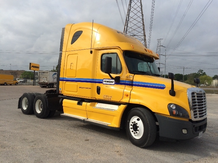 2013 Freightliner Cascadia 125  Conventional - Sleeper Truck