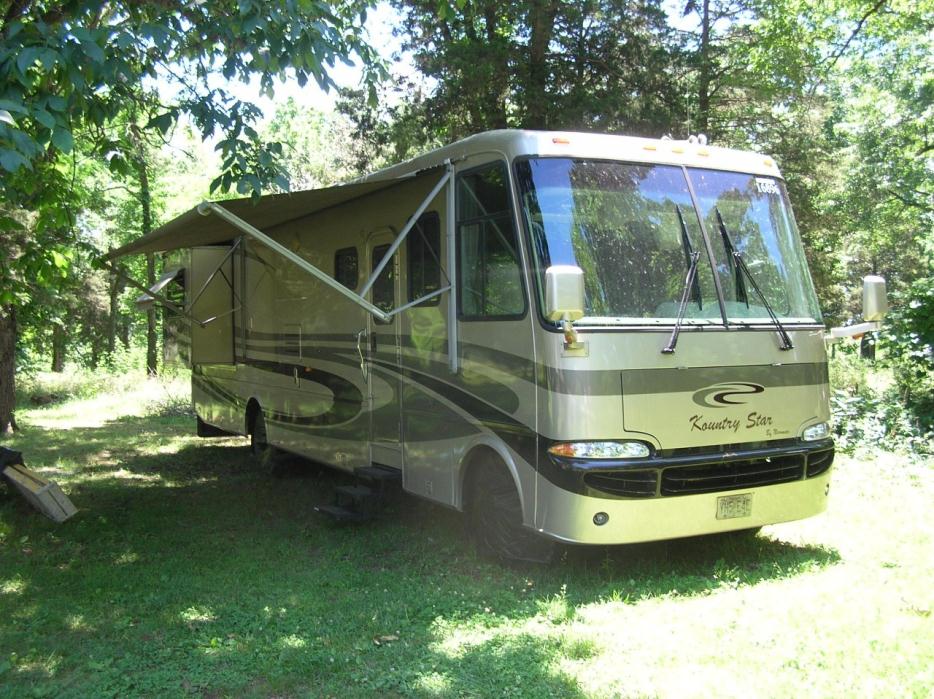 2004 Newmar Kountry Star 3778