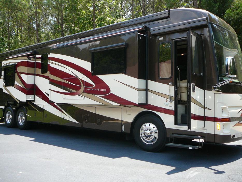 2011 Newmar Mountain Aire 4336