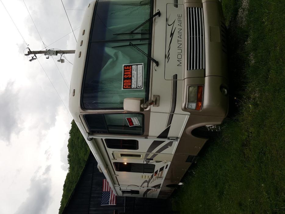 1999 Newmar Mountain Aire 3767
