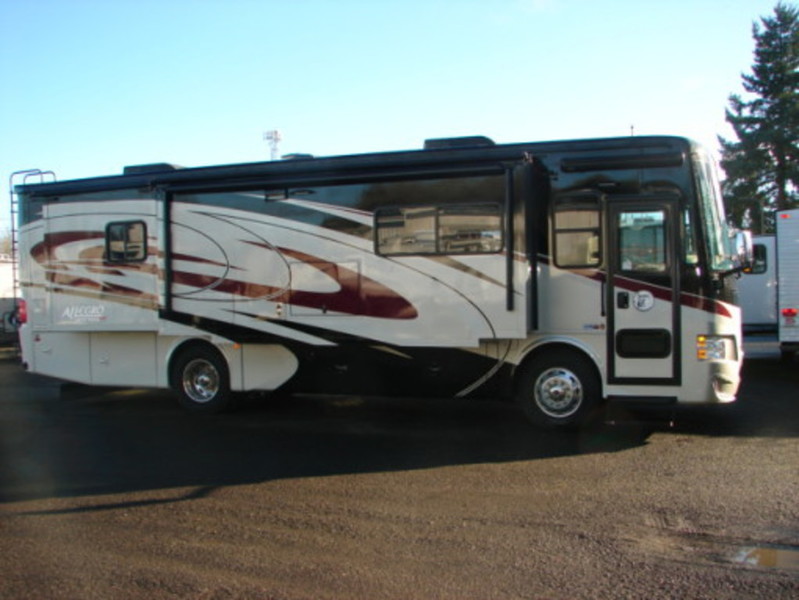 2016 Tiffin Motorhomes Allegro RED 33 AA