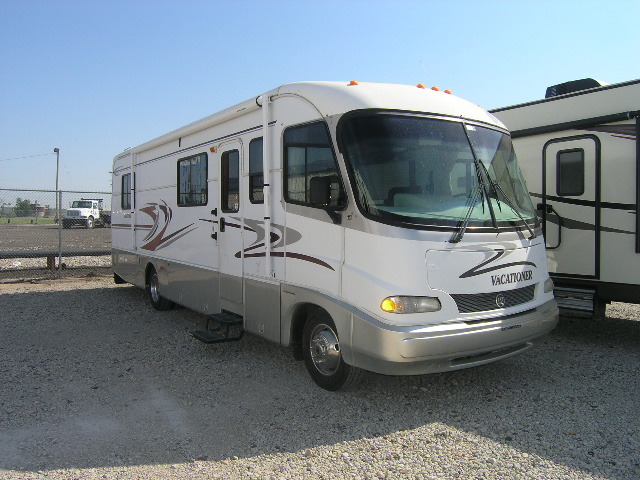 1999 Holiday Rambler Vacationer 32CB