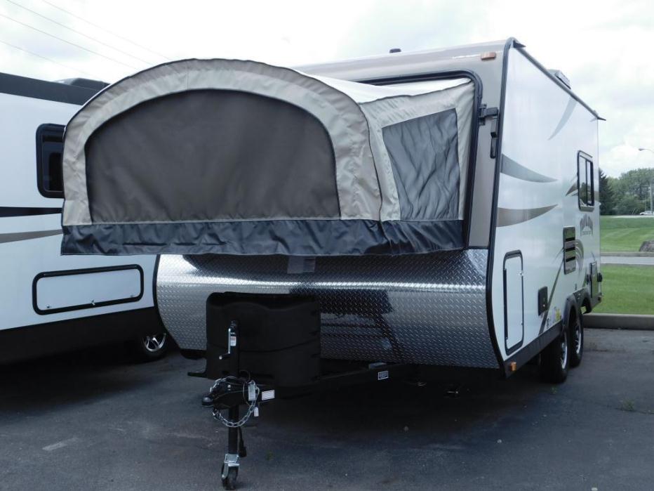 2017 Starcraft Travel Star Expandable 186RD