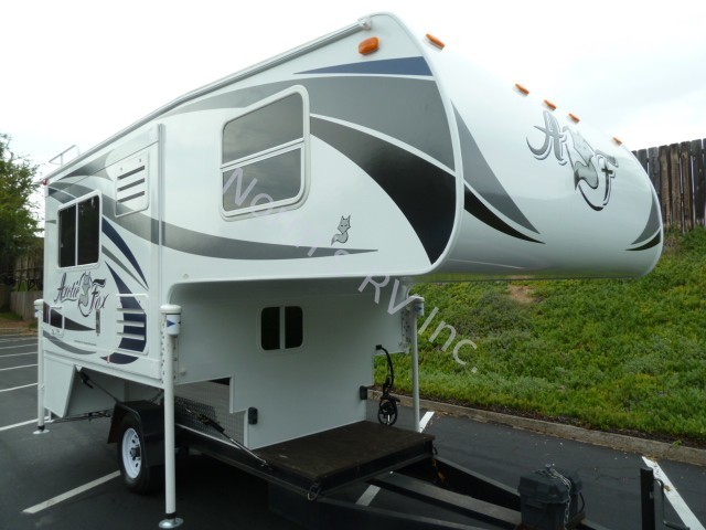 2016 Northwood Manufacturing Arctic Fox 811