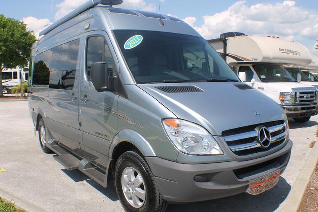 2011 Roadtrek Ideal SS