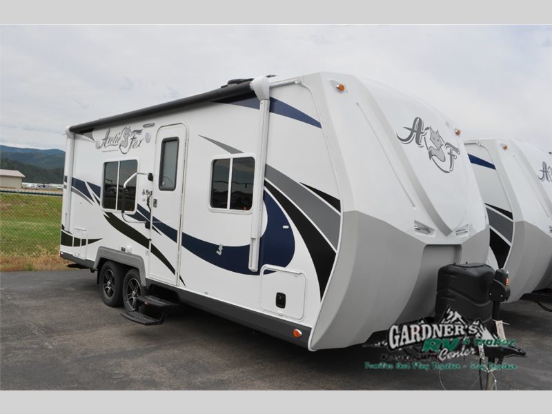 2017 Northwood Arctic Fox 22G