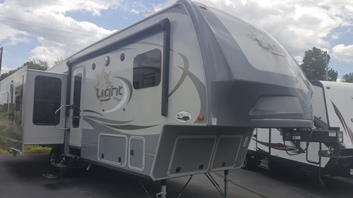 2016 Open Range Light 319 RLS