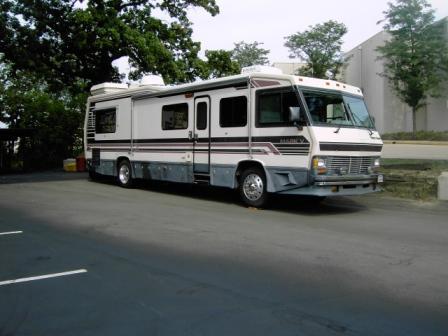 1989 Country Coach 36'