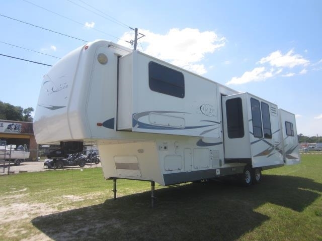 2005 Carriage CAMEO F35SLQ