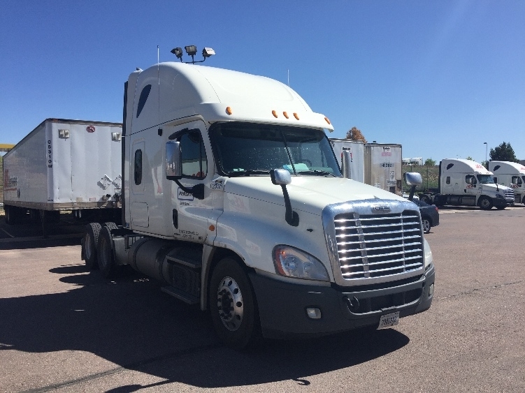 2012 Freightliner Cascadia 125  Conventional - Sleeper Truck