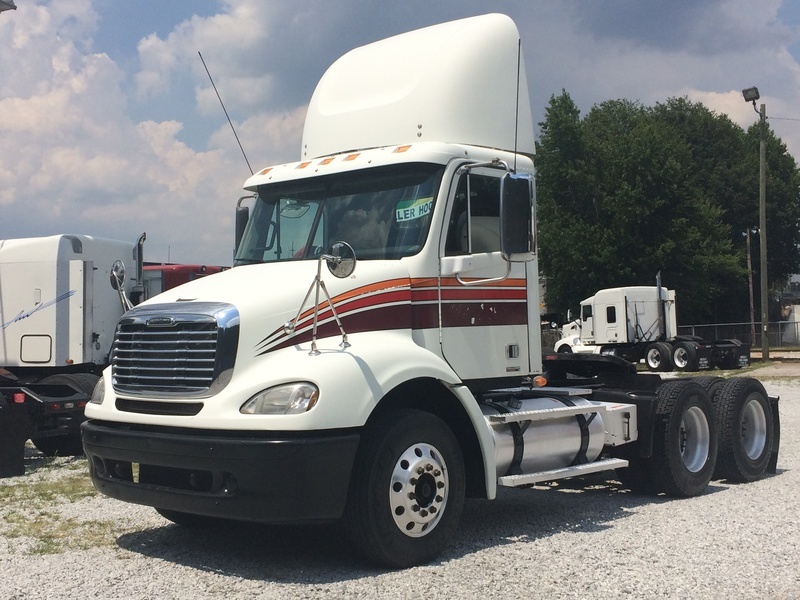 2007 Freightliner Cl112 Columbia  Conventional - Day Cab