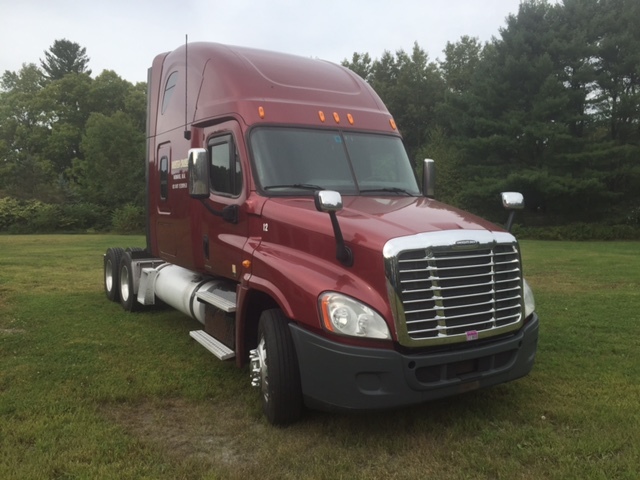 2012 Freightliner Ca125slp  Conventional - Day Cab