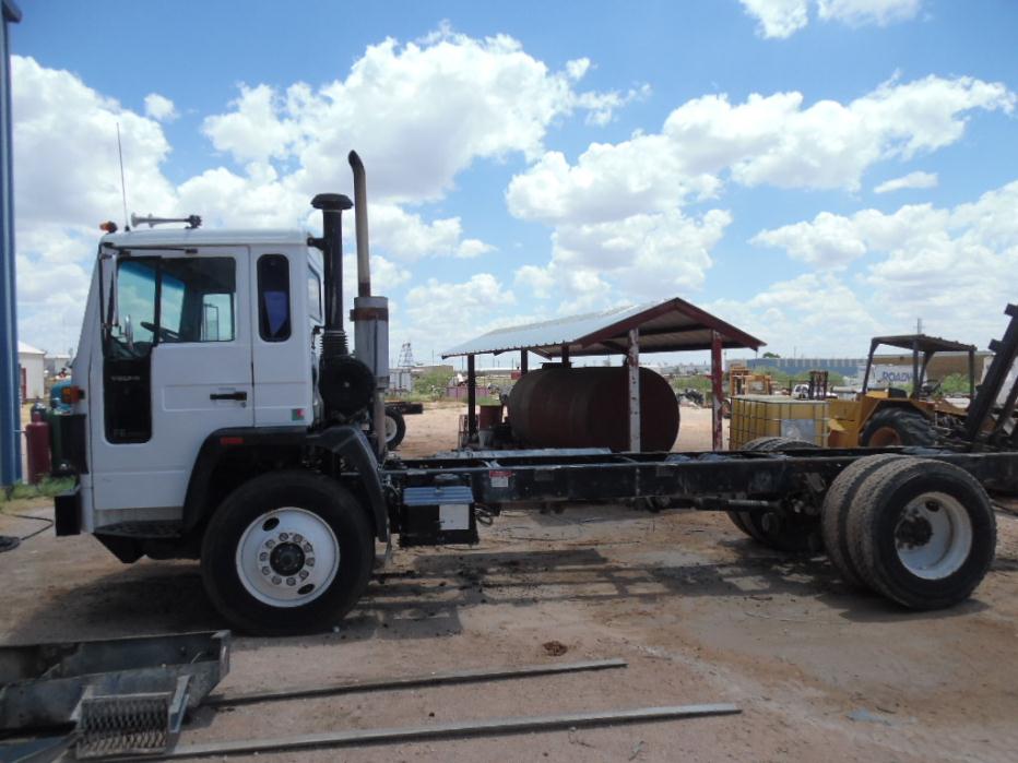 1997 Volvo Fe  Cab Chassis