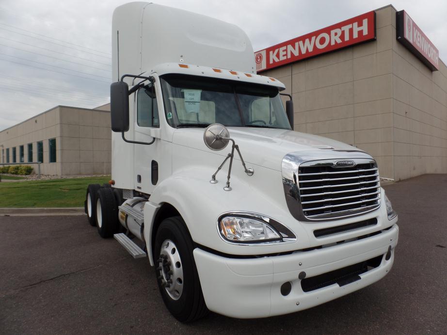 2009 Freightliner Fcl12064st  Conventional - Day Cab