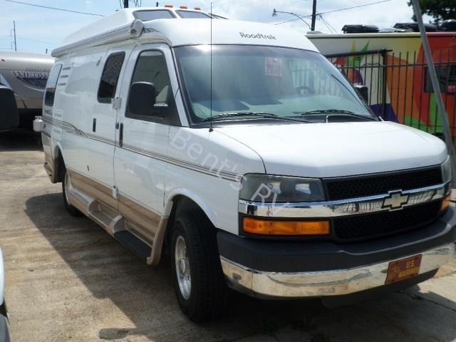 2004 Roadtrek VERSATILE 200 CHEVY