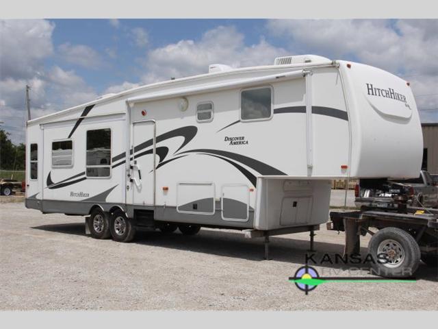 2008 Nuwa HitchHiker Discover America 333 RL