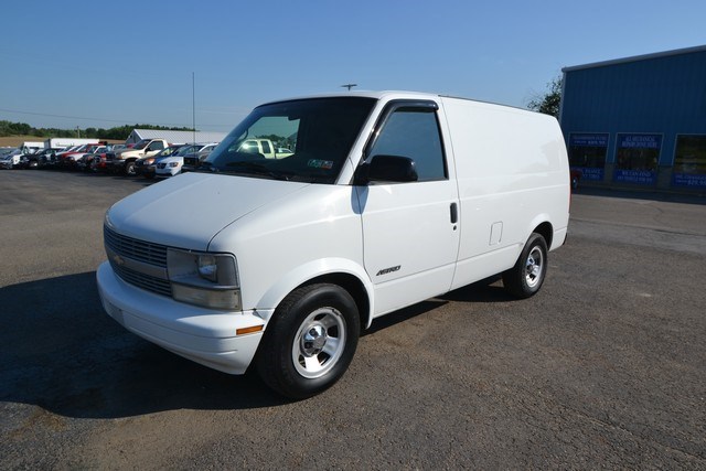 2001 Chevrolet Astro  Cargo Van