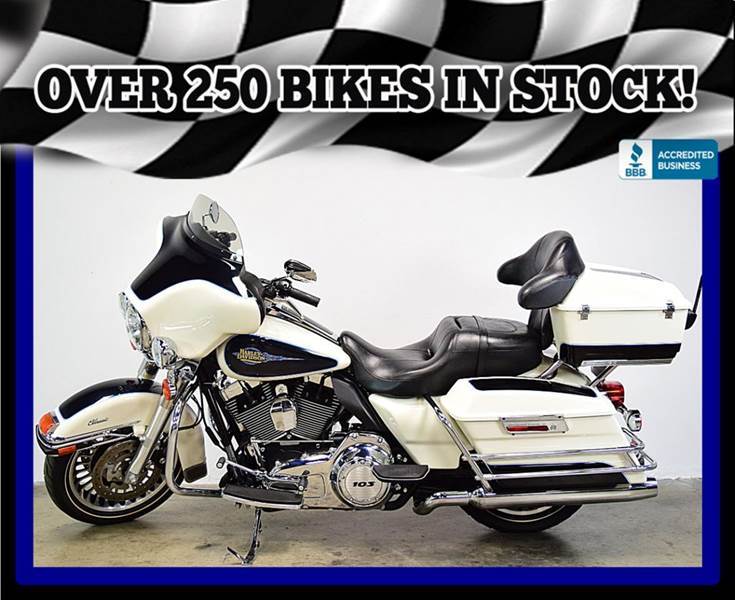 2012 Harley-Davidson FLHTC Electra Glide Glassic