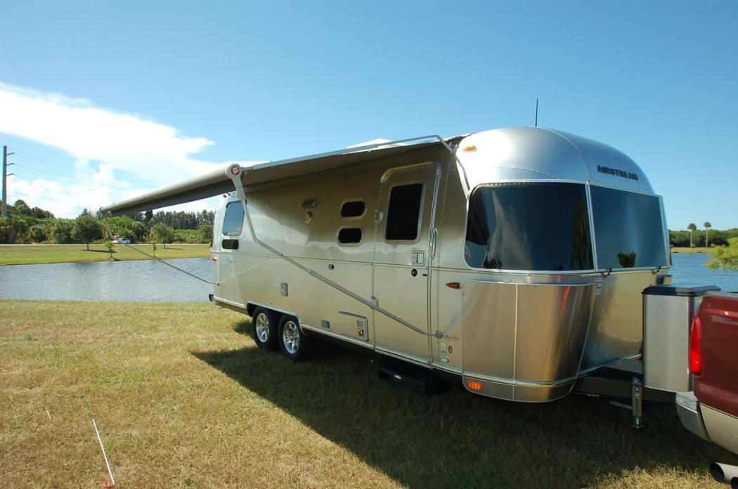 2016 Airstream FLYING CLOUD 25RB