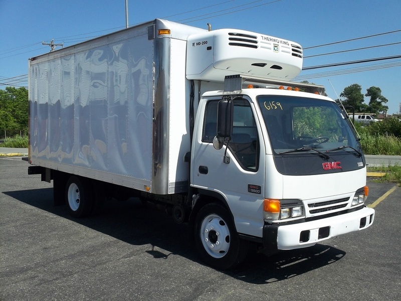 2005 Gmc W5500  Cab Chassis