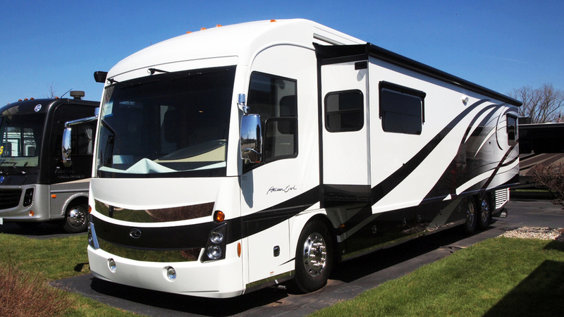 2016 American Coach Dream 42M